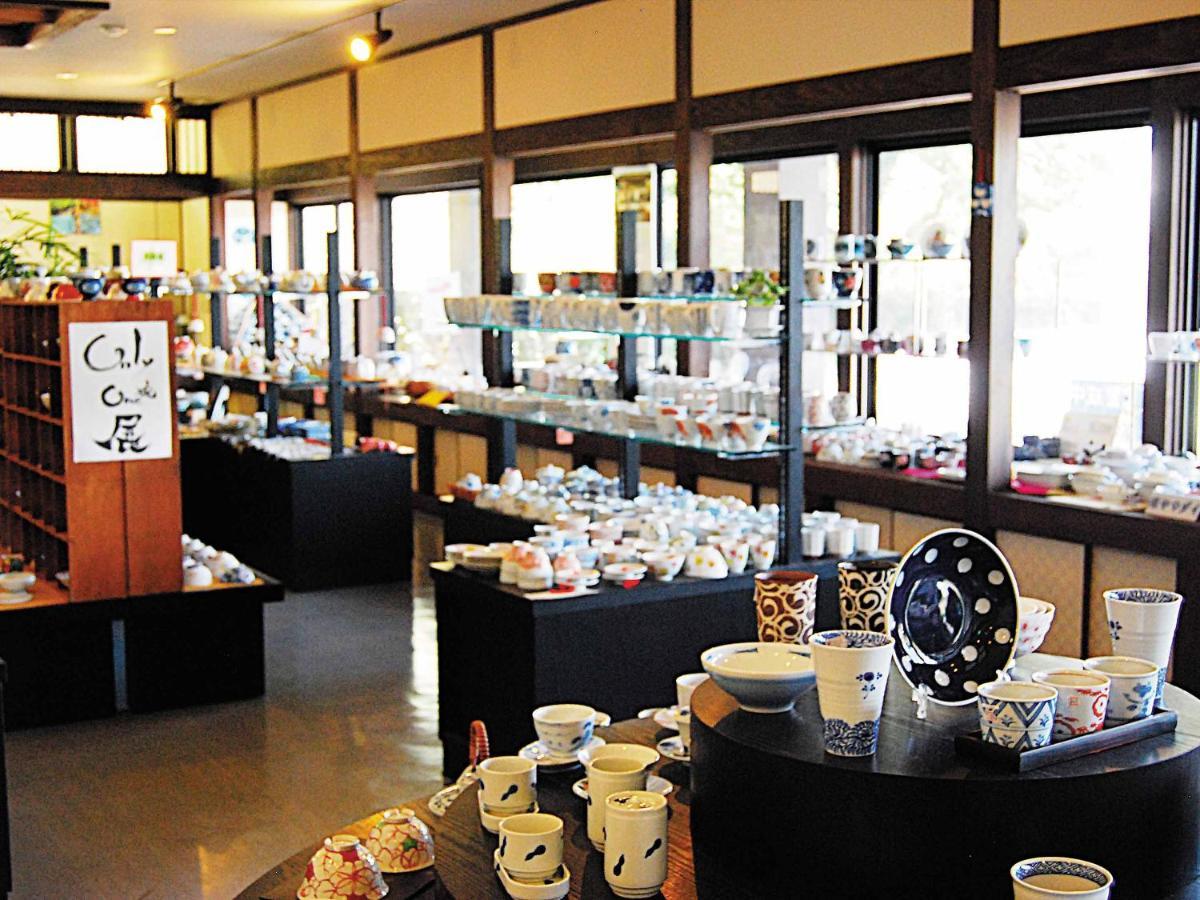 Ooedo Onsen Monogatari Ureshinokan ภายนอก รูปภาพ