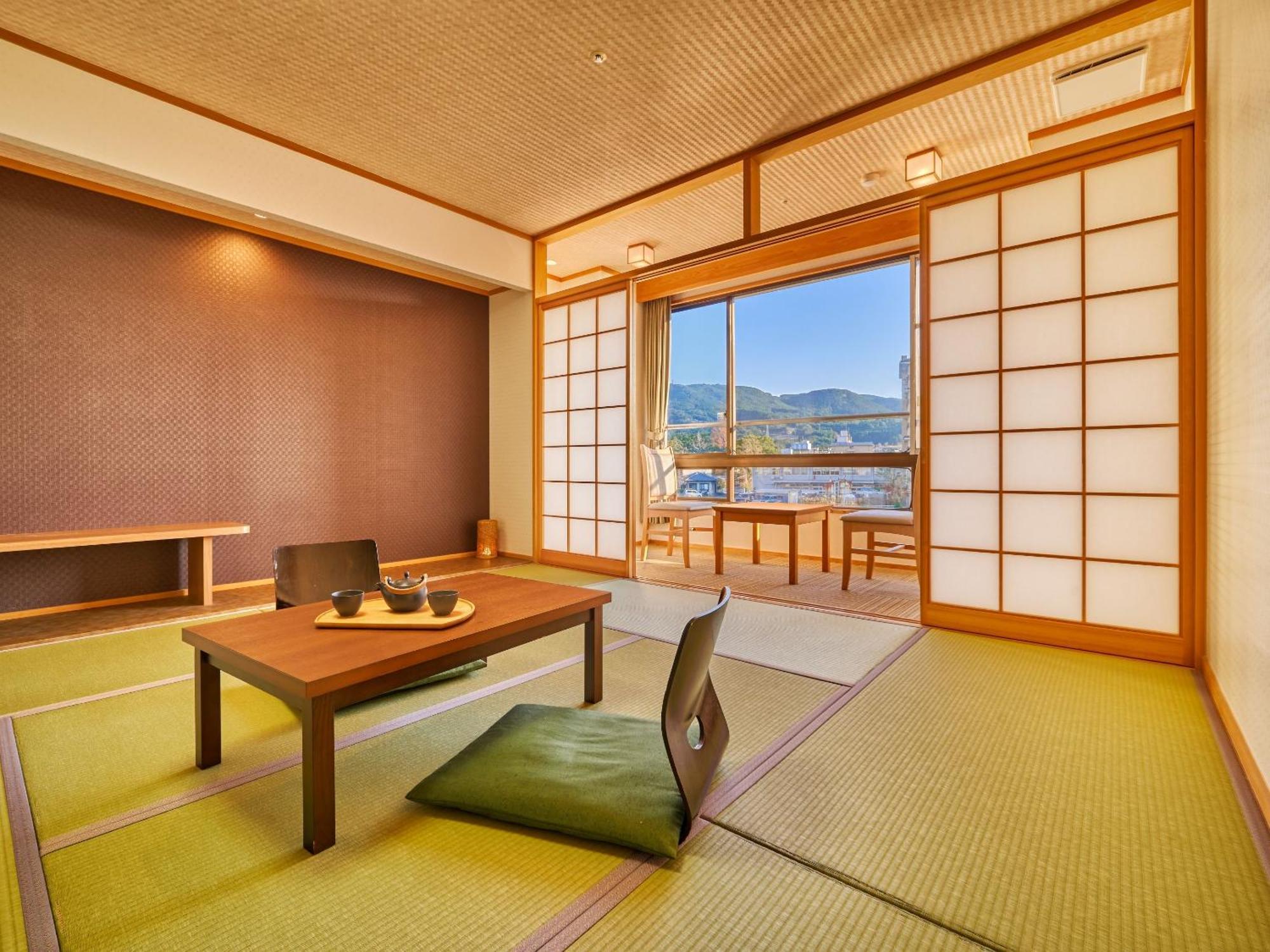 Ooedo Onsen Monogatari Ureshinokan Hotel ภายนอก รูปภาพ