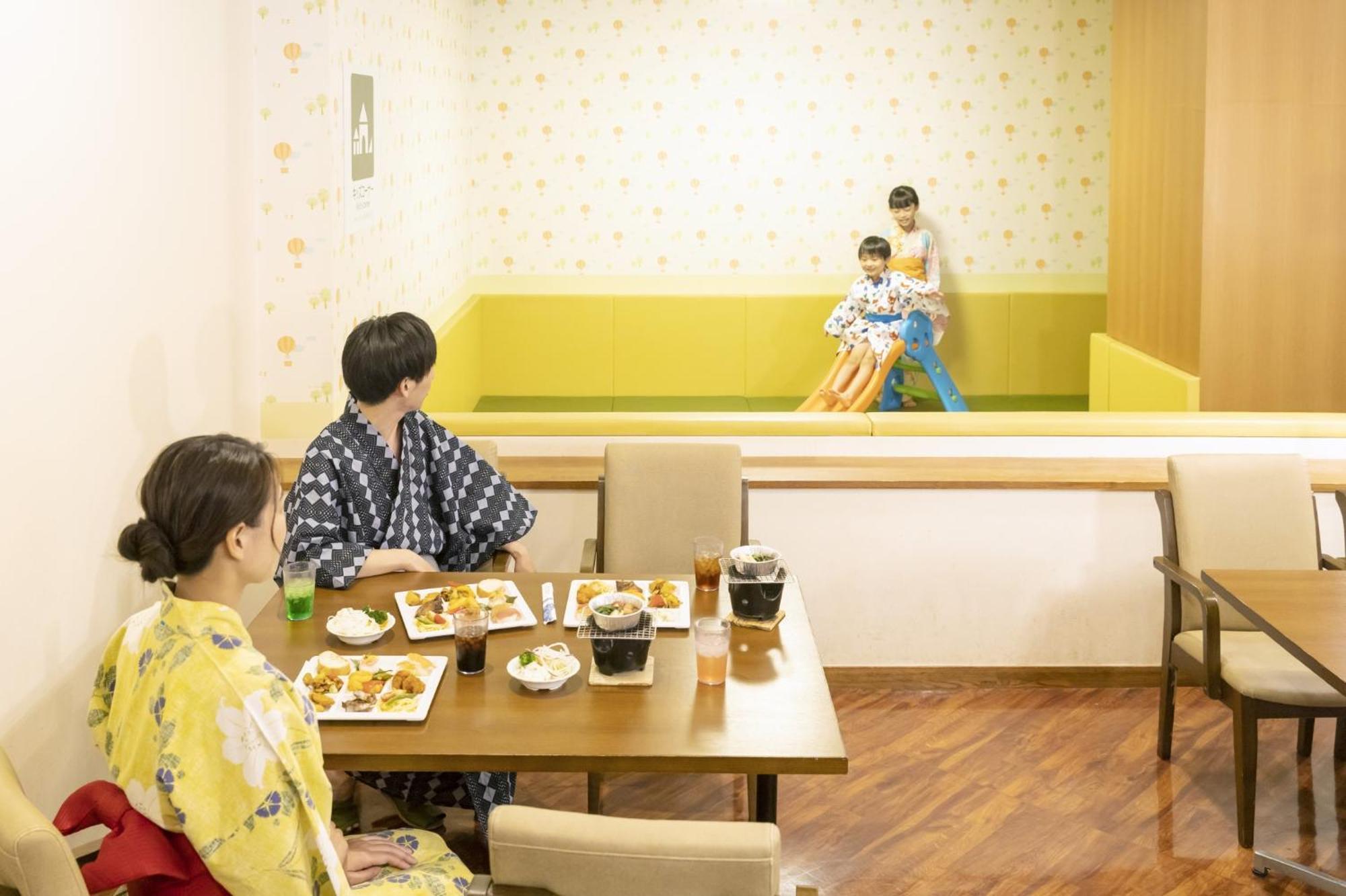 Ooedo Onsen Monogatari Ureshinokan ภายนอก รูปภาพ